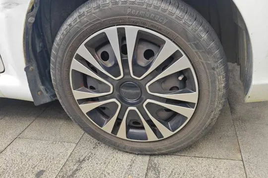 BYD F0