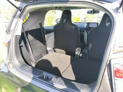 Toyota iQ