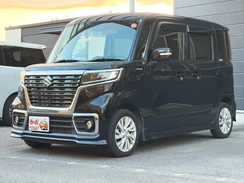 Suzuki Spacia Custom