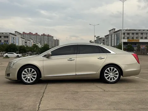 Cadillac XTS
