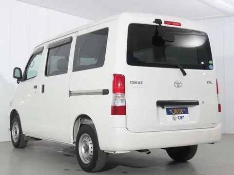 Toyota TownAce Van
