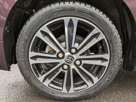 Toyota Pixis Joy