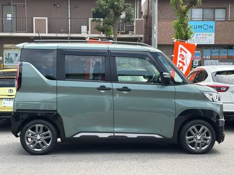 Mitsubishi Delica Mini