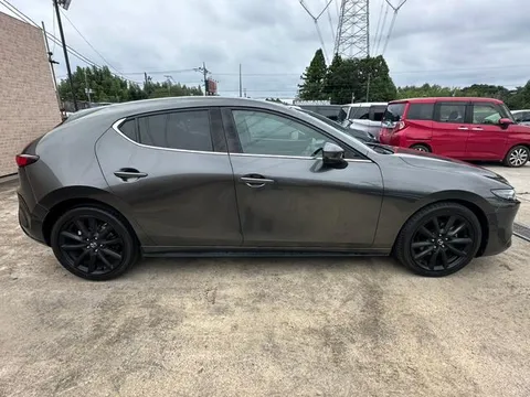 Mazda MAZDA3 Fastback