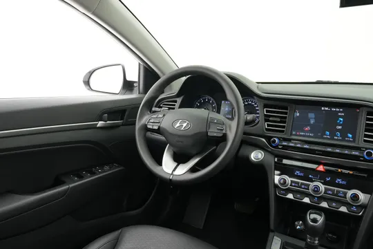 Hyundai Elantra (Avante)