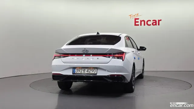 Hyundai Elantra (Avante)