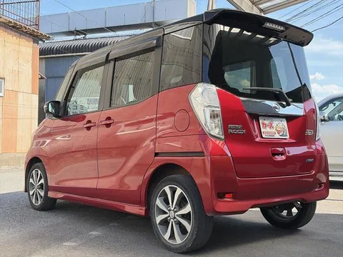 Nissan Dayz Roox