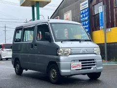 Mitsubishi Minicab Van