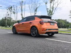 Lynk & Co Lynk & Co 02