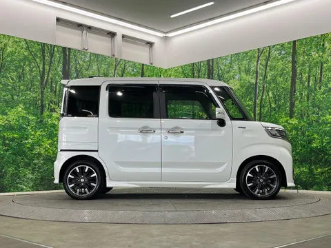 Suzuki Spacia Custom