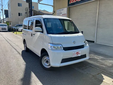 Toyota TownAce Van