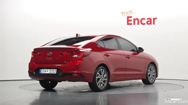 Hyundai Elantra (Avante)