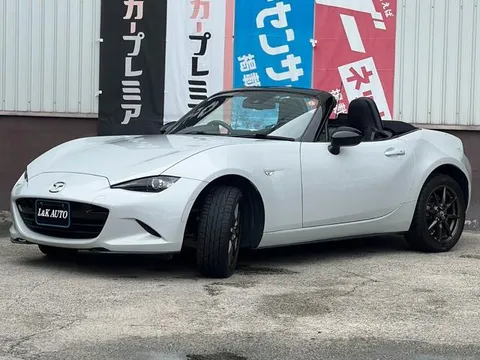 Mazda MX-5 (Roadster)