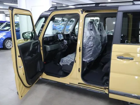 Suzuki Spacia Gear