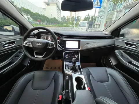 Chery Arrizo 5