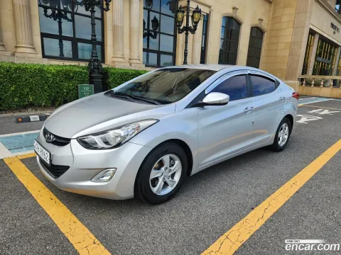 Hyundai Elantra (Avante)