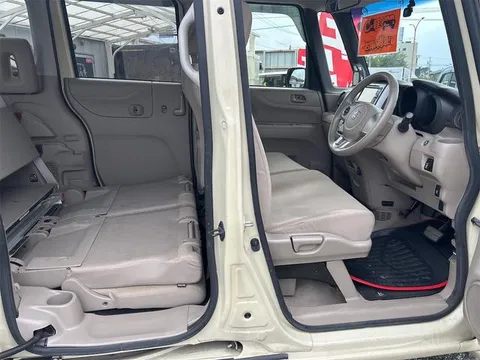 Honda N-BOX Plus