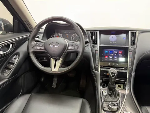 Infiniti Q50L