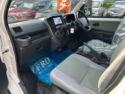 Toyota TownAce Van