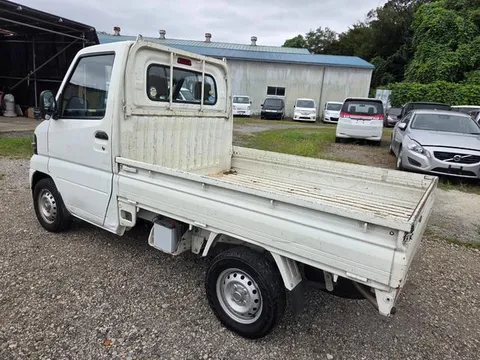 Nissan Clipper Truck