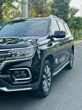 Roewe RX8