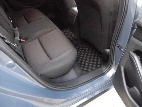 Mazda MAZDA3 Fastback
