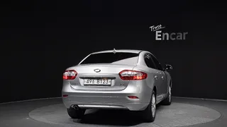 Renault SM3