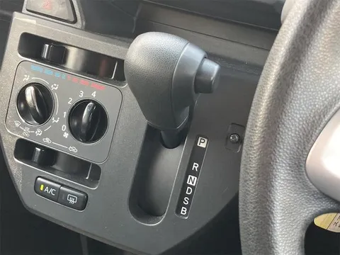 Toyota Pixis Mega