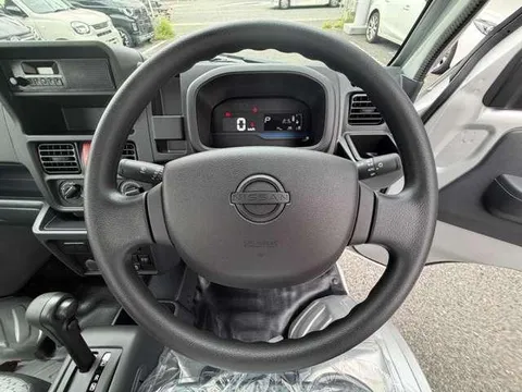 Nissan Clipper Truck