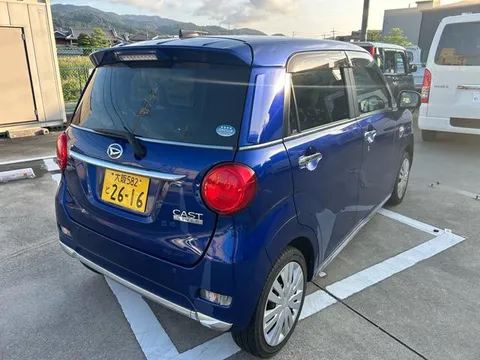 Daihatsu Cast