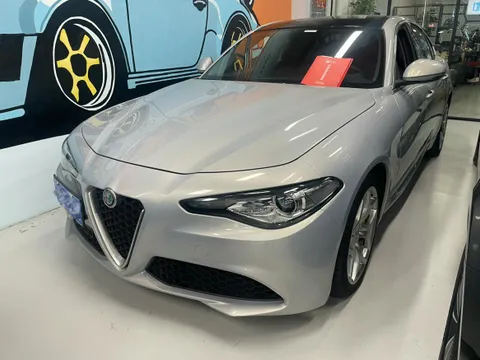 Alfa Romeo Giulia