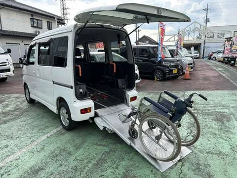 Daihatsu Atrai Wagon