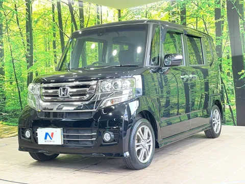 Honda N-BOX Custom
