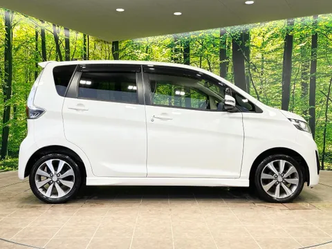 Mitsubishi eK Custom