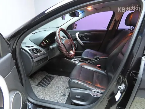 Renault SM3