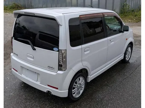 Nissan Otti