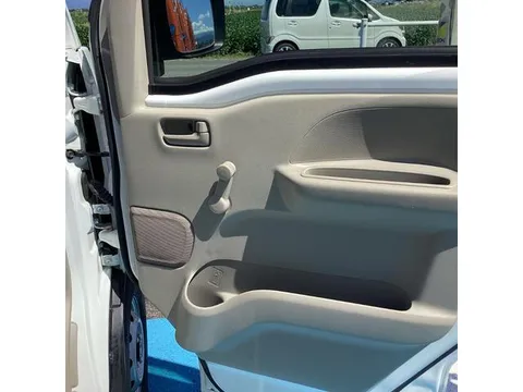 Mitsubishi Minicab Van