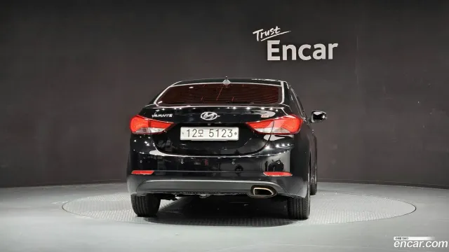 Hyundai Elantra (Avante)