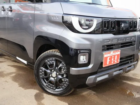 Mitsubishi Delica Mini