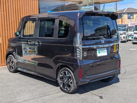 Honda N-BOX Custom
