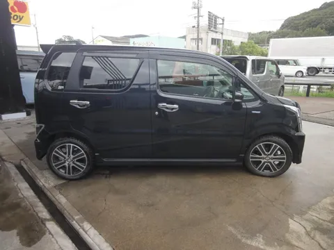 Suzuki Wagon R Stingray