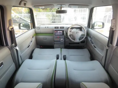 Toyota Pixis Space