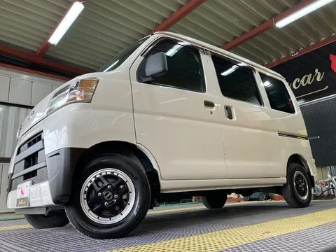 Daihatsu Hijet Cargo