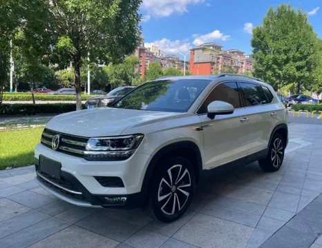 Volkswagen Tharu
