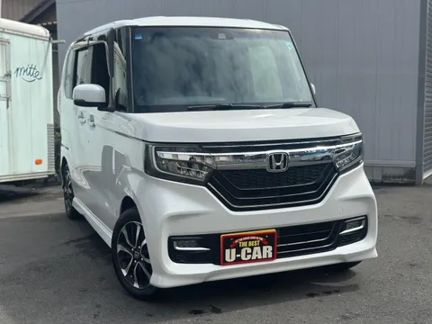 Honda N-BOX Custom