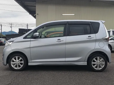 Mitsubishi eK Custom
