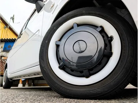 Daihatsu Mira Tocot
