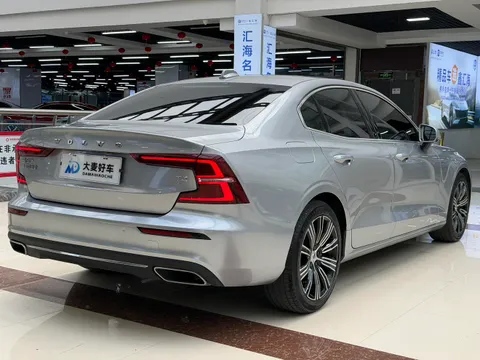 Volvo S60