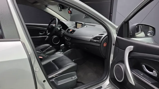 Renault SM3