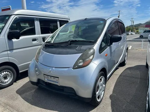 Mitsubishi I